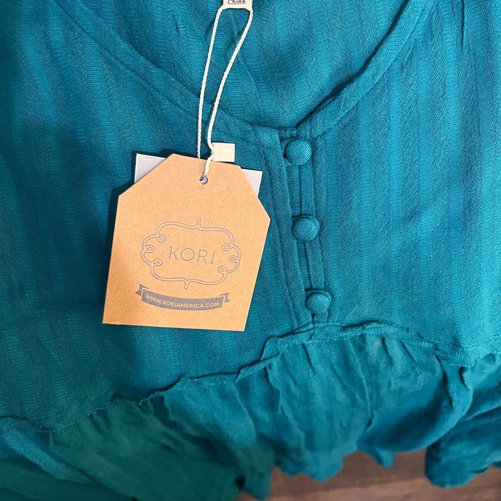 NWT Kori Turquoise Top with Button Accent Large